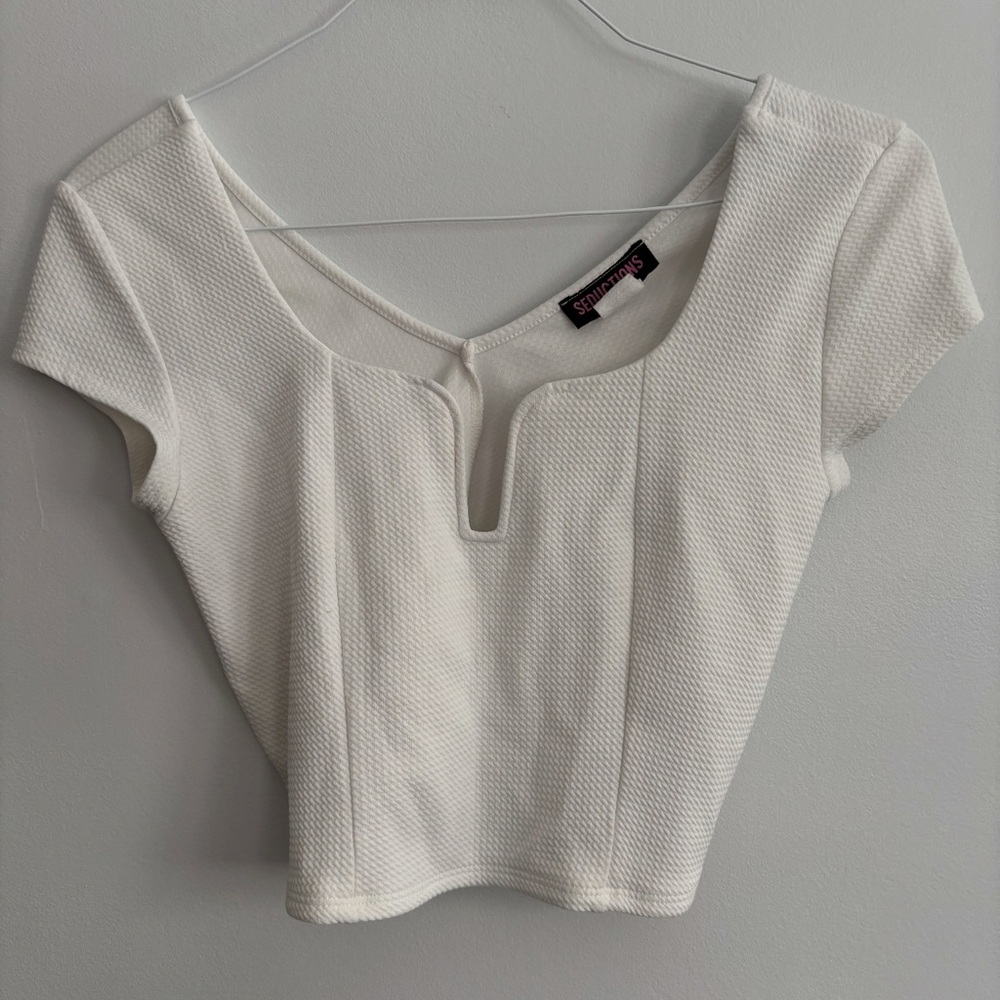 Seductions White Textured Short Sleeve V-neck Notch Crop Top Blouse Size Large